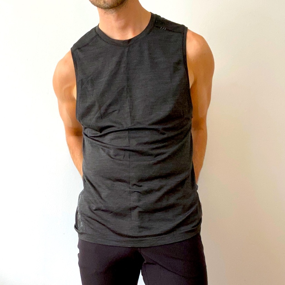 Lululemon Men’s Dark Grey Sleeveless Shirt